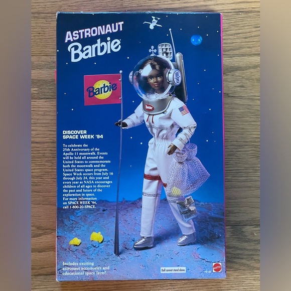 NIB - Astronaut Barbie - Career Collection - African American Doll - 1994 - Picture 2 of 16